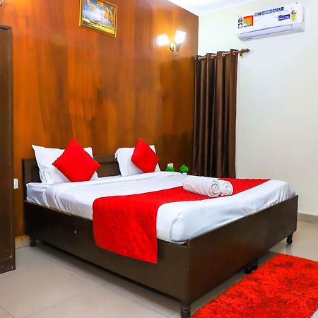 Hotel Global Inn By Quality Inn New Delhi Buitenkant foto