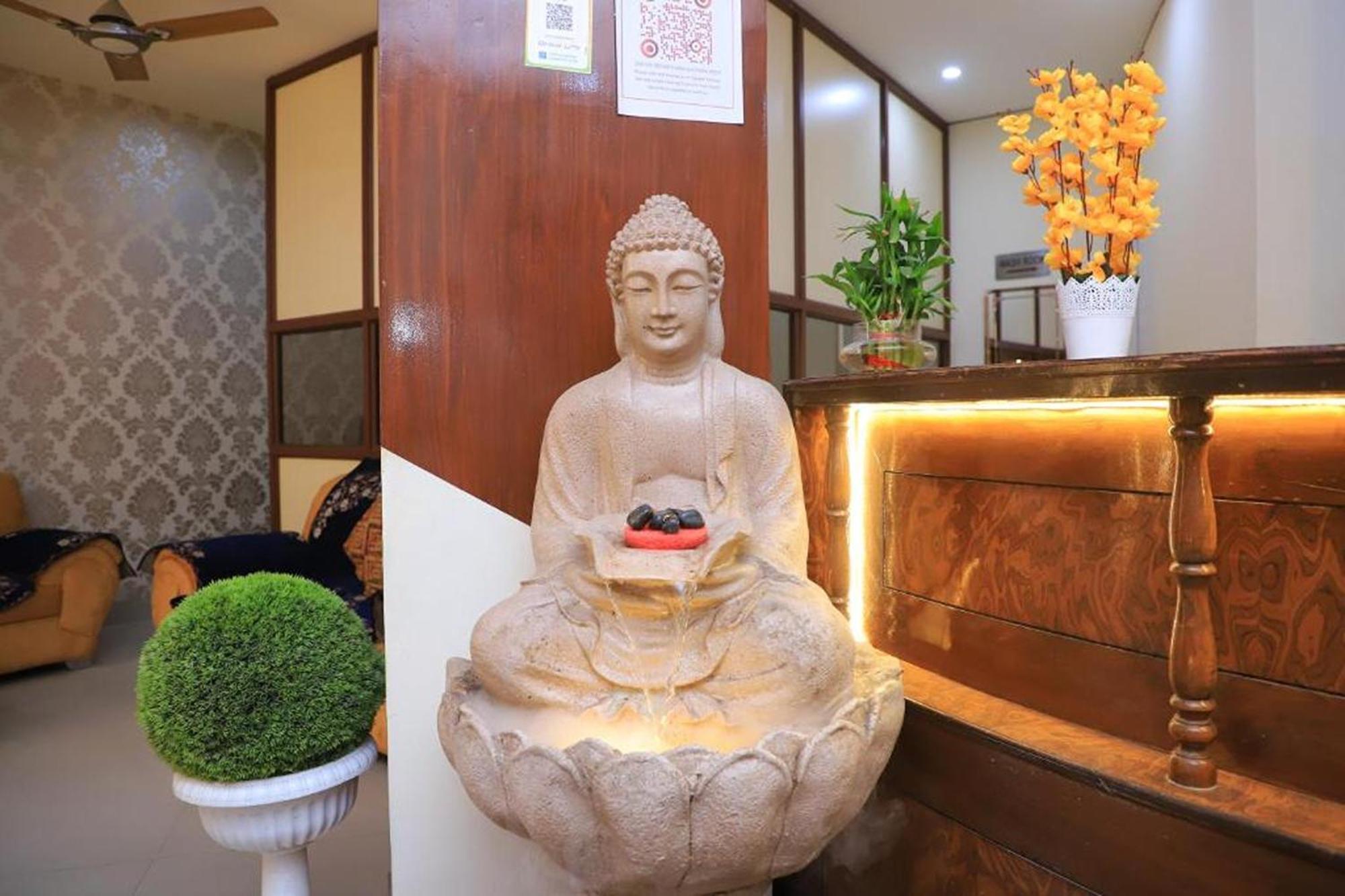Hotel Global Inn By Quality Inn New Delhi Buitenkant foto