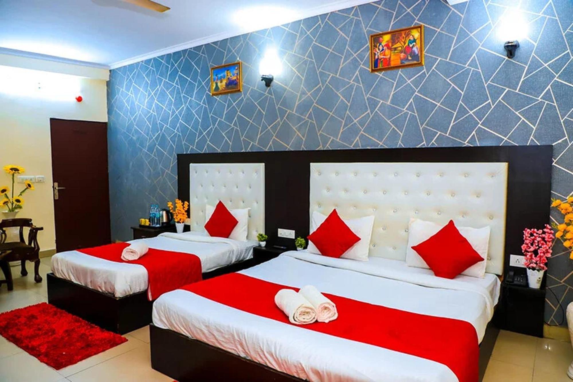 Hotel Global Inn By Quality Inn New Delhi Buitenkant foto