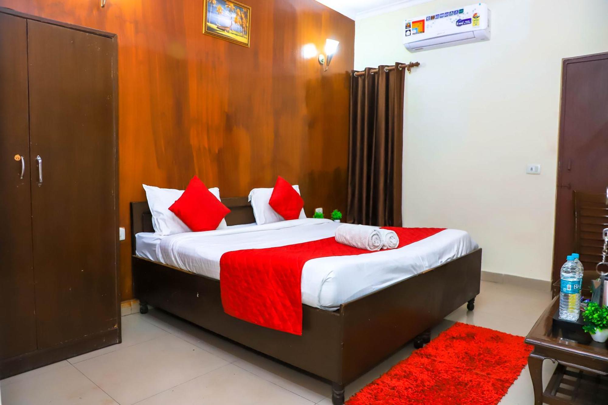 Hotel Global Inn By Quality Inn New Delhi Buitenkant foto